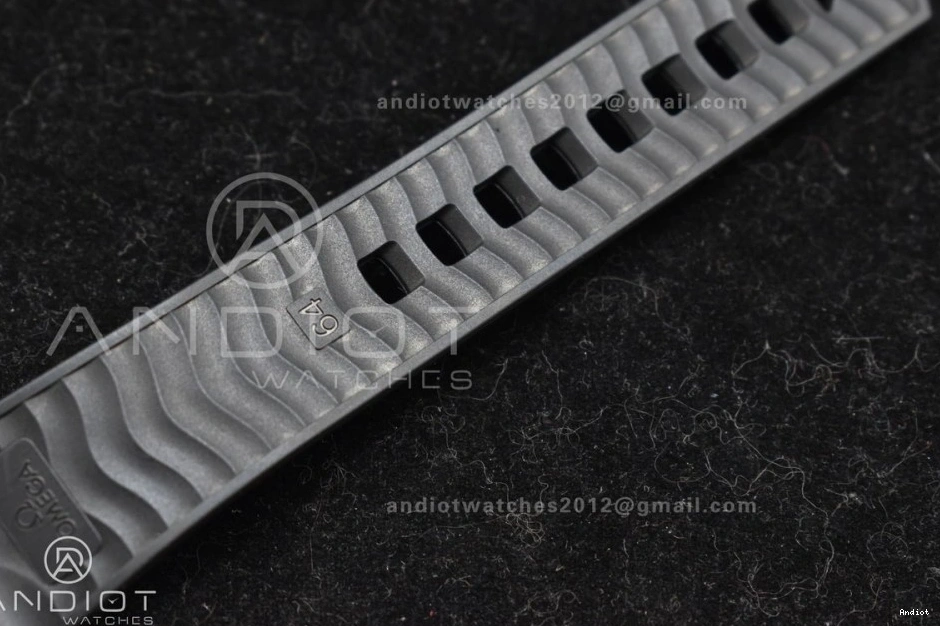 Black VSF Rubber on Diver Dial Black Edition Strap Seamaster 300M A8806 Best PVD 0102